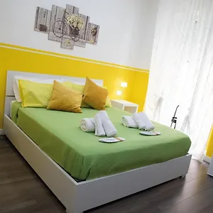 napoli-botanik-bed-and-breakfast.hotels-amalfi.com/